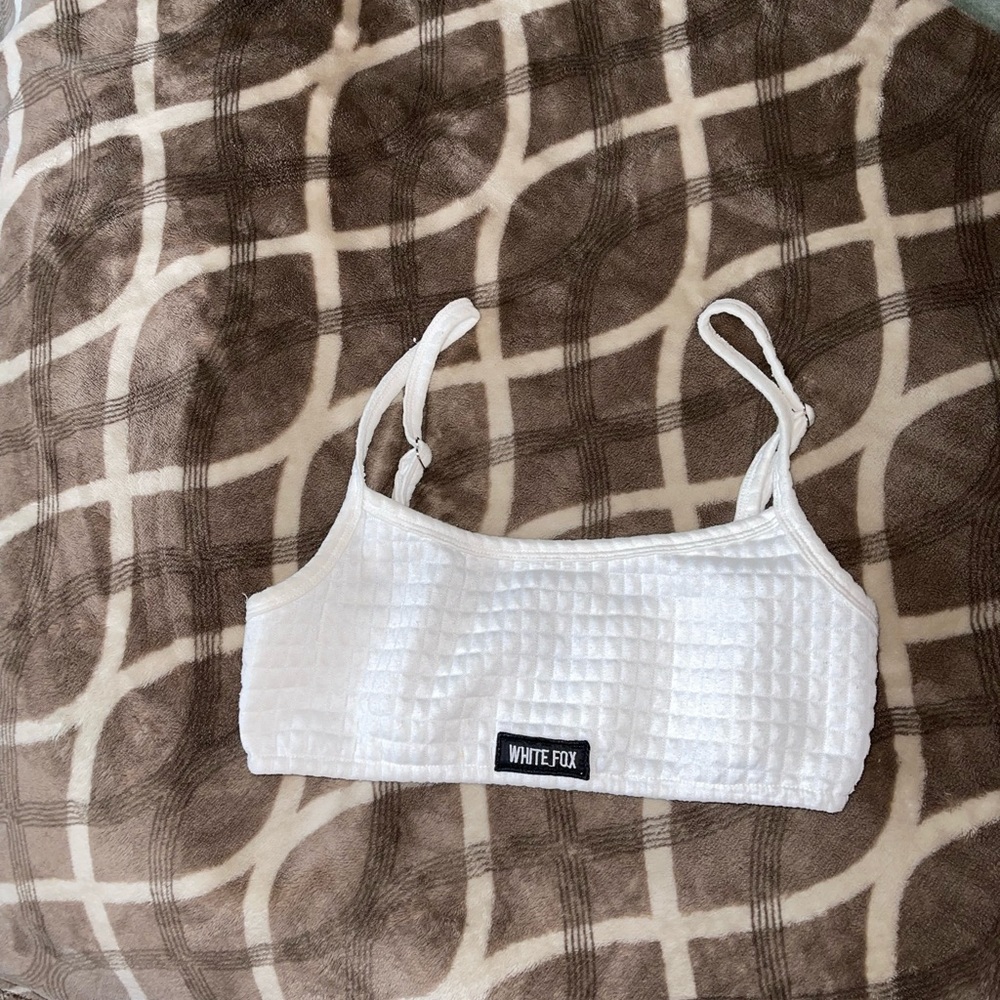 White Fox Boutique sports bra size small